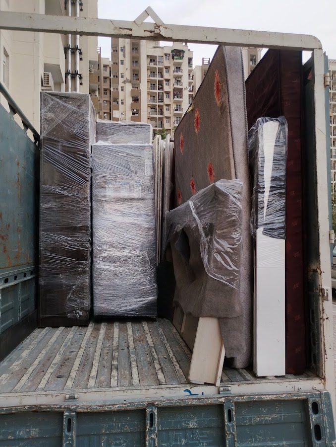 Ganesh Packers Movers & Transport packing and moving work in Noida