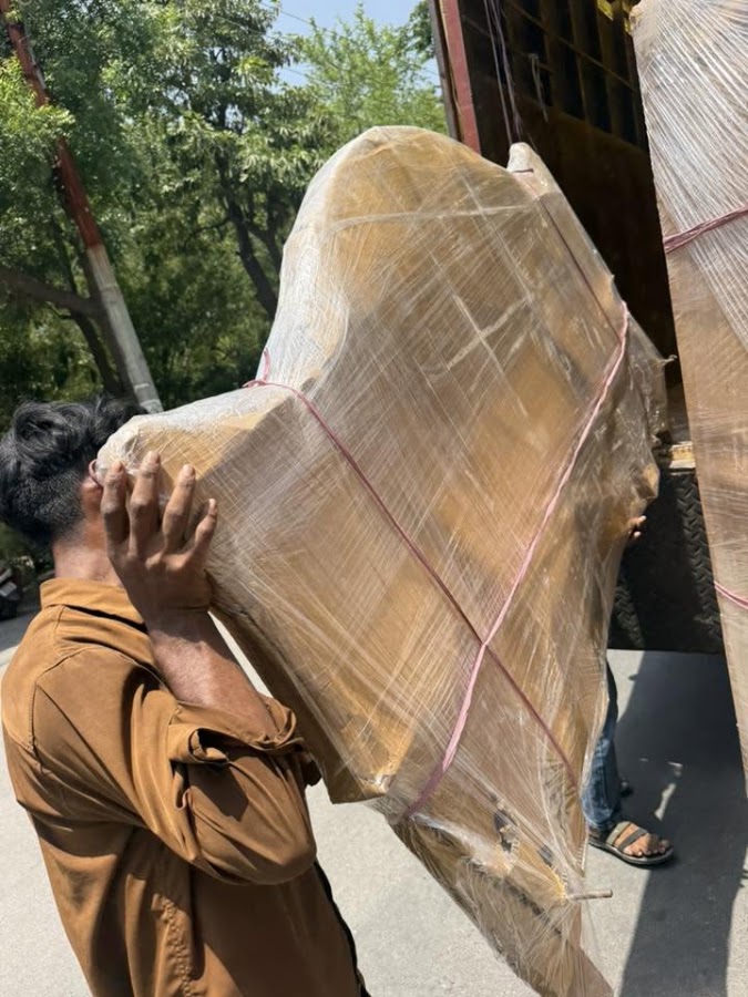 Relocate Packers And Movers packing and moving work in Ghaziabad